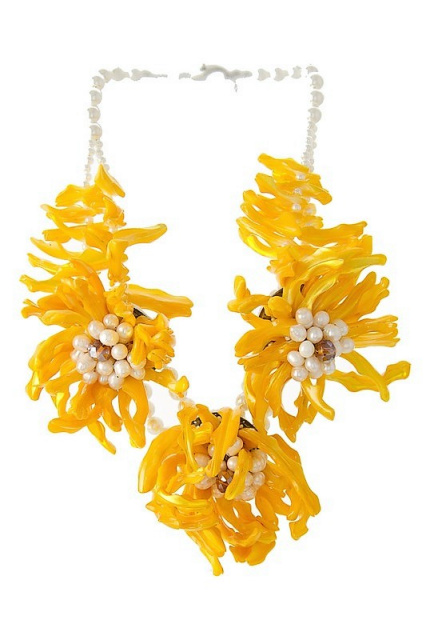 Yellow Flower Shell Pearl Statement Necklace